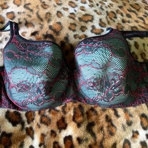 Cacique Green/Blk/Red Underwire Bra Size 42DD